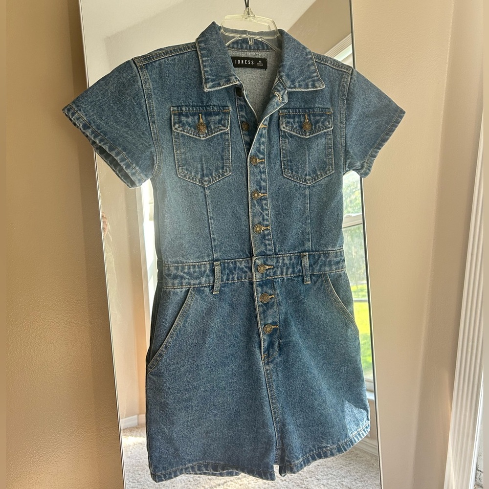 Princess Polly Lioness Denim Button Up Romper Size XS